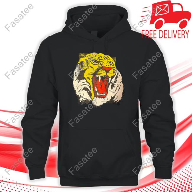 Torrei Hart Wearing Hudson Tigers Head Tee Shirt