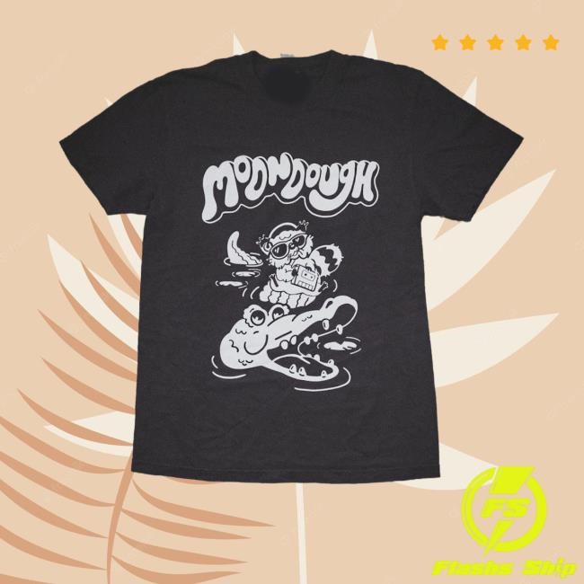 Moondoughmusic Merch Store Shop Chill Raccoon Riding An Alligator Hoodie Sweatshirt