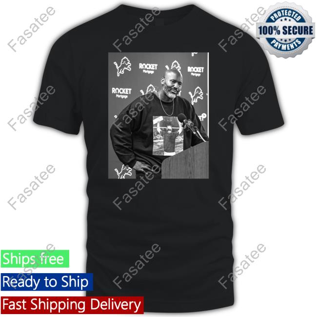 Dan Campbell Wearing Brad Holmes Photo T Shirt